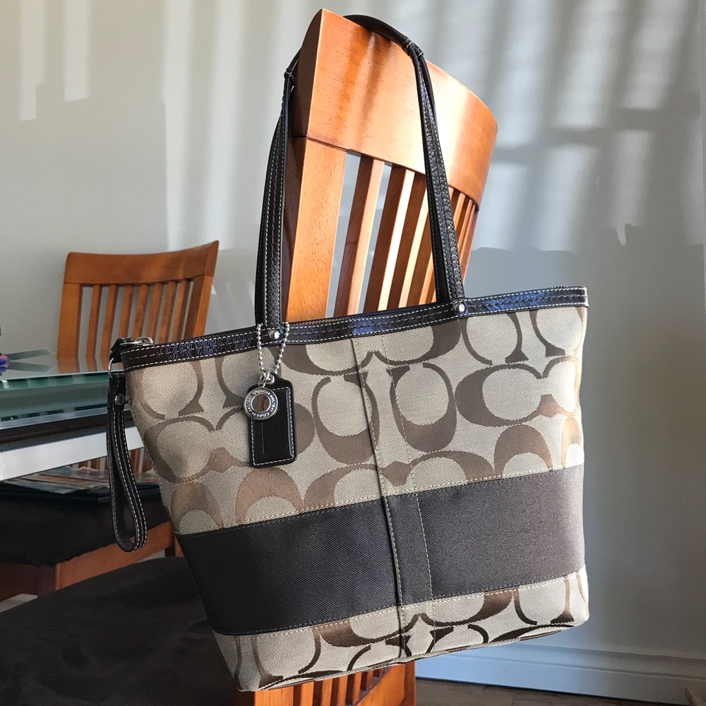 Coach Signature Bag